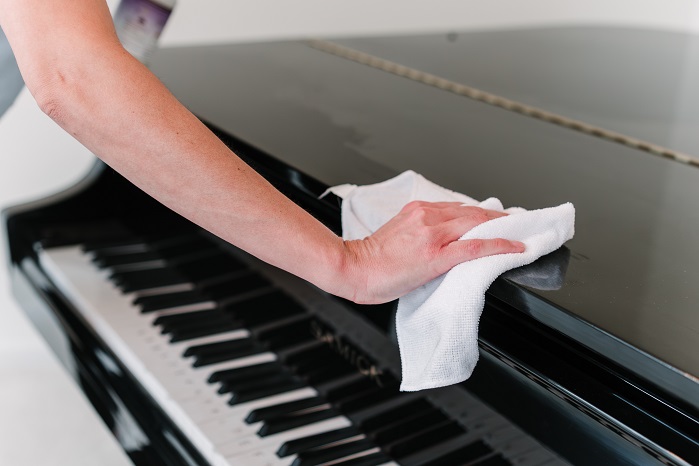 Spotless retail store after commercial cleaning